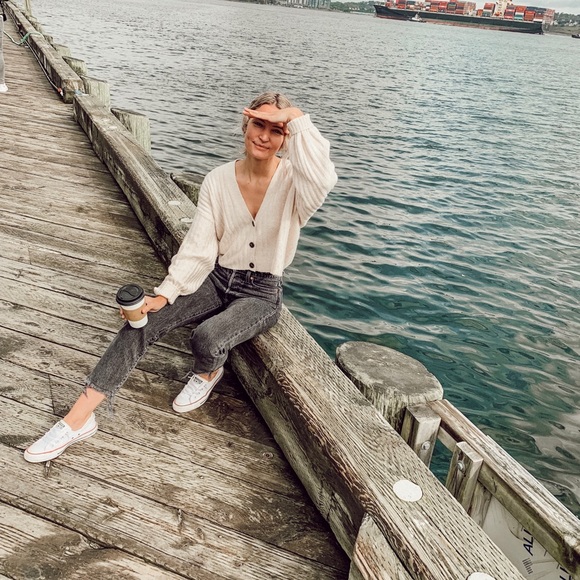 Levi’s Jeans - Picture 2 of 5